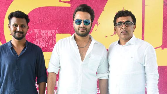 విశ్వక్ సేన్ పాగల్ లుక్ ఇదేనా ..? 