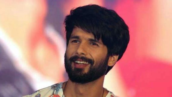  లక్ష ఇవ్వడమే ఎక్కువన్నారు.. కానీ తెలుగు కథతో అతని జీవితమే మారిపోయింది.. 45కోట్లా?