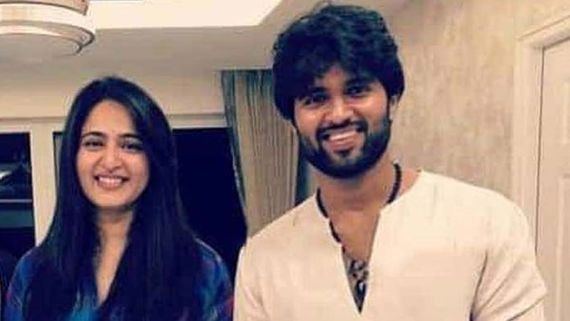 క్రేజీ కాంబినేషన్...  మొదటిసారి కలవబోతున్న అనుష్క, విజయ్ దేవరకొండ