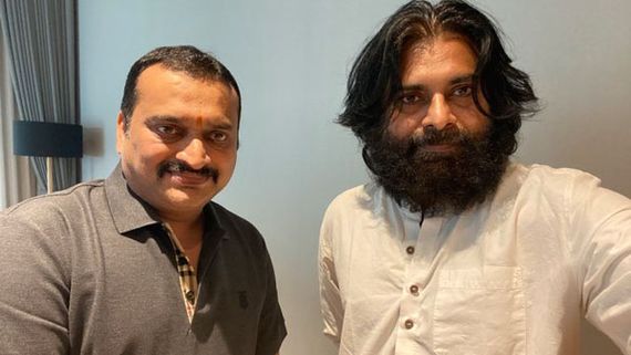 పవన్, బండ్ల గణేష్ ప్రాజెక్ట్.. ఆ ఇద్దరి దర్శకుల్లో ఎవరో ఒకరు?