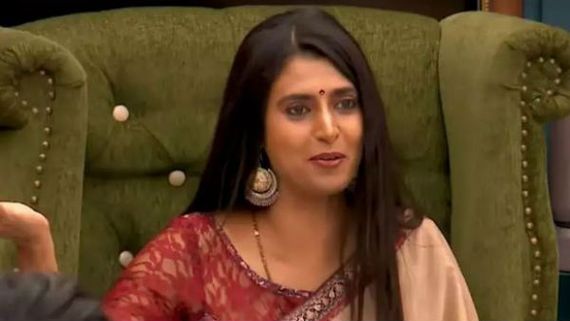 వేసింది ఒక్క ట్వీట్..  పోయింది ముగ్గురి పరువు.. దటీజ్ కస్తూరీ శంకర్!!