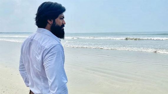 KGF 2తో బిజీగా మారిన యష్.. టార్గెట్ కూడా సెట్టయినట్లే!
