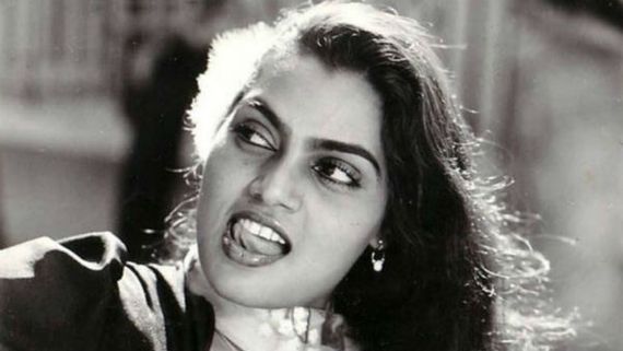 మళ్లీ తెరపైకి సిల్క్ స్మిత బయోపిక్.. విషాదభరిత కథకు దర్శకుడు ఎవరంటే!