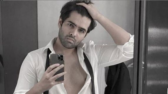 కథలను రిజెక్ట్ చేయడంలో రికార్డ్ క్రియేట్ చేస్తున్న యువ హీరో