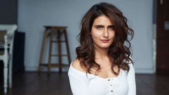 యువ హీరోయిన్ ఇంట్లో అగ్ని ప్రమాదం.. భయాందోళనలతో.. 