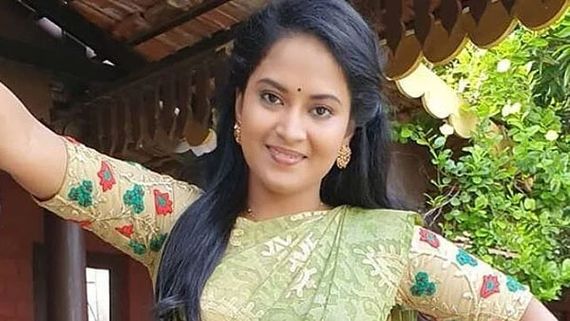 2020లో మరణించిన సినీ ప్రముఖులు వీళ్లే: మిస్టరీగా మారిన సీరియల్ నటి ఆత్మహత్య కేసు