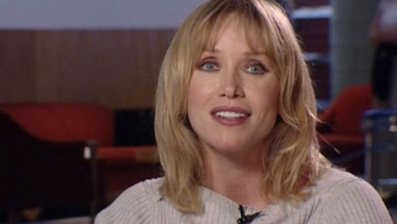 కన్నుమూసిన సీనియర్ జేమ్స్ బాండ్ నటి.. రోడ్డుపైనే కుప్పకూలిపోయి..