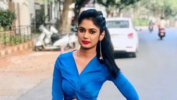 నా టైమ్ బ్యాడ్.. అందుకే బీచ్‌లో బాయ్‌ఫ్రెండ్‌తో అలా: అతడితో ఆరియానా గ్లోరీ వీడియో వైరల్