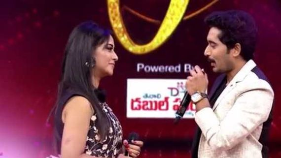 డాక్టర్ బాబులో ఈ యాంగిలో కూడానా?.. నీ రూపమే అంటూ నిరుపమ్ డైలాగ్