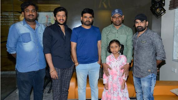‘హాఫ్ స్టోరీస్’ మోషన్ పోస్టర్..  డైరెక్టర్ మారుతి కామెంట్స్ వైరల్