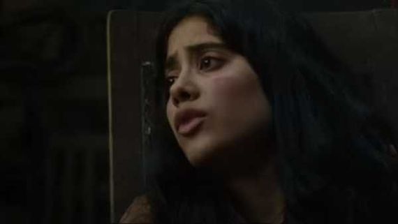 ట్రైలర్ తోనే భయపెట్టిన జాన్వీ కపూర్.. సరికొత్త దెయ్యం కథ!