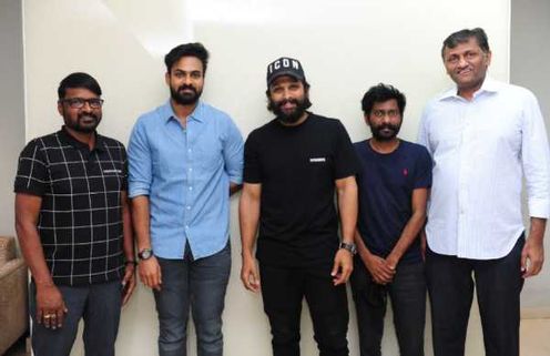  అల్లు అర్జున్ కోసం ‘ఉప్పెన’ స్పెషల్ షో: సినిమా చూసిన తర్వాత స్టైలిష్ స్టార్ రియాక్షన్ ఇదే