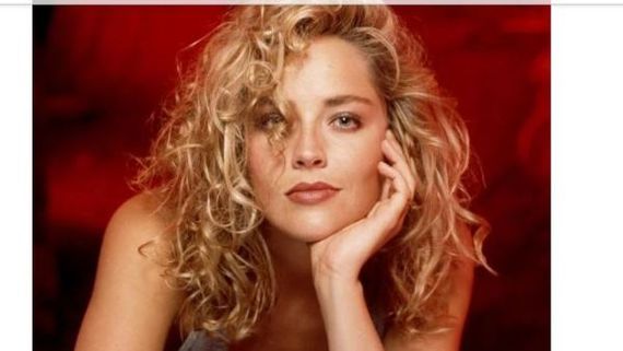  నా మర్మంగాన్ని స్క్రీన్‌పై అలా..  డైరెక్టర్ గూబ గుయ్‌మనిపించా.. స్టార్ హీరోయిన్ సంచలనం