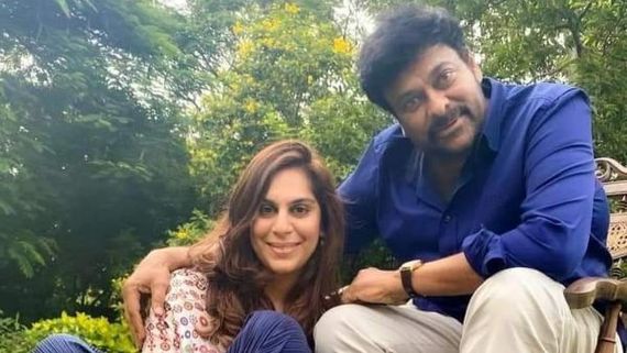 చిరంజీవితో ఉపాసన అలా.. మెగా కోడలి వినయ విధేయతలకు ఫ్యాన్స్ ఫిదా!