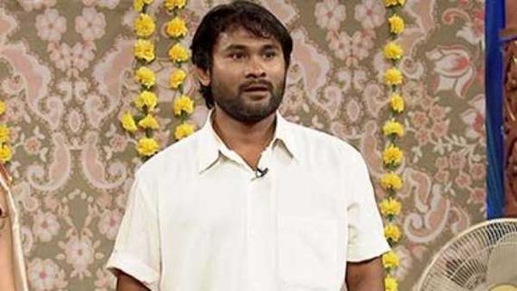   జబర్దస్త్ టీం లీడర్ ఫ్యాక్షన్ ప్రేమ.. చమ్మక్ చంద్ర, రోజా వల్లే...సొంత బావని కిడ్నాప్ చేసి  ! 
