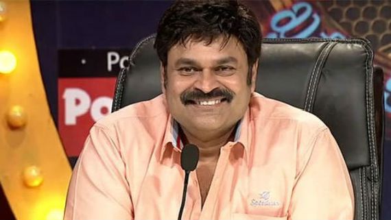  మీమ్ వేసుకో.. ఐఫోన్ తీసుకో...మెగా బ్రదర్ బంపర్ ఆఫర్..