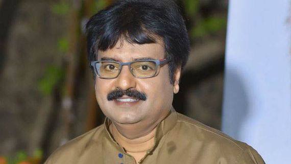 గుండెపోటుతో కుప్పకూలిపోయిన కమెడియన్ వివేక్.. విషమంగా మారిన పరిస్థితి..