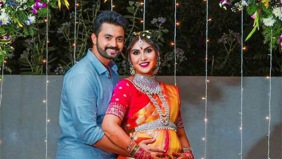 ఘ‌నంగా డాక్టర్‌ బాబు మ‌ర‌ద‌లి సీమంతం.. సోషల్ మీడియాలో ఫోటోలు వైరల్