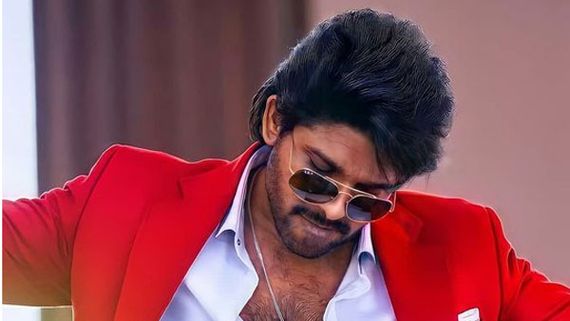 చరిత్ర సృష్టించిన అల్లు అర్జున్: ఇండియాలో ఎనిమిదో స్థానం.. సౌత్‌లో ఏకైక హీరోగా రికార్డు