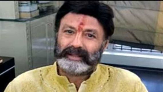 పేదవారి వెన్నపూస.. తెలుగు జాతి వెన్నుపూస: ఎన్టీఆర్‌కు బాలయ్య ఘన నివాళి