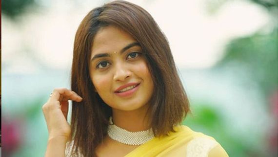 చిట్టి పొట్టి దుస్తుల్లో దేత్తడి హారిక చిందులు.. మొదటి సారి ఇలా హాట్‌గా కనిపించేసరికి...