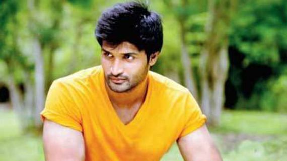 ఆ షాట్‌కి 37 టేక్స్.. శేఖర్ కమ్ముల చివరి నిముషందాకా అంతే.. 'గోదావరి' సీక్రెట్స్ బయటపెట్టిన నటుడు