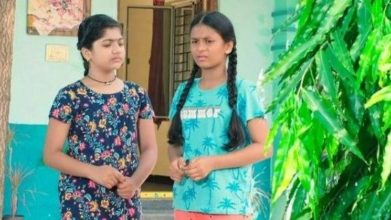 Karthika Deepam May 18th Episode: ఈ పెద్దోళ్లు ఉన్నారే.. పిడుగుల్లా శౌర్య, హిమ.. బుల్లెట్స్‌లా పేలిన డైలాగ్స్