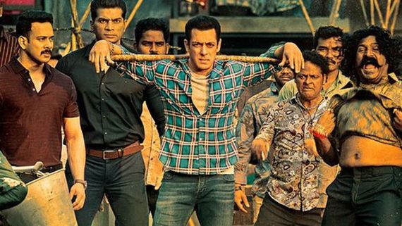 Salman Khan's Radhe overseas collection..బాక్సాఫీస్ వద్ద భారీగా బొక్క.. తొలి రోజు వసూళ్లు ఎంతంటే!