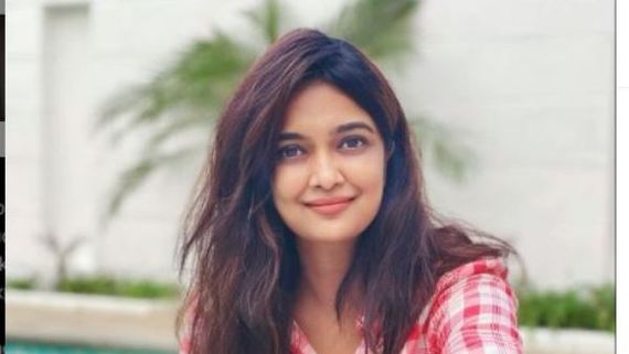 నాతో పడుకొంటావా? నిన్ను చూస్తే మూడొస్తుంది.. ఎంత అంటే అంత ఇస్తా.. యువనటికి చేదు అనుభవం!