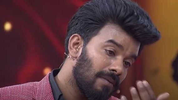 Sudigali Sudheer ఇంట్లో విషాదం...చివరి చూపు కూడా దక్కలేదు...కామెడీ షోలో ఏడుస్తూ...!