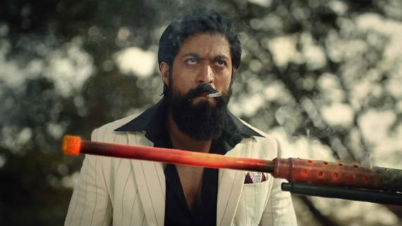  KGF Chapter 2 టీజర్ అరుదైన రికార్డు: అందులో ఎన్టీఆర్ తర్వాతనే యశ్