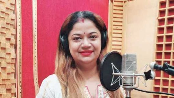 కరోనాతో ప్రముఖ గాయని కన్నుమూత.. ముఖ్యమంత్రి తీవ్ర దిగ్బ్రాంతి.. 