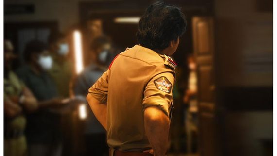 PSPKRana Movie: పవన్ కళ్యాణ్ పాత్ర పేరు తెలిసిపోయింది.. పోలీస్ డ్రెస్ లో పవర్ స్టార్ లుక్ వైరల్!