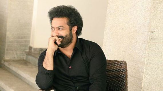 ఎమ్మార్వో ఆఫీస్ లో ఎన్టీఆర్ సడన్ ఎంట్రీ.. ఆ విలువైన భూమి కోసమే సామాన్యుడిలా?