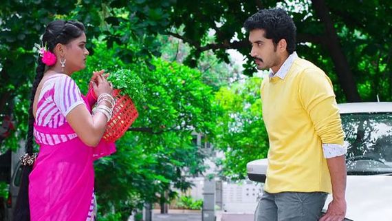 Karthika Deepam మోనిత ఇంట్లో ఆ రోజు అంటూ.. కార్తీక్‌కు చేతులెత్తి దండం పెట్టిన ప్రియమణి!