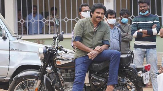 PSPK-Rana Movie Shoot started: పవర్ స్టార్ రచ్చ మళ్లీ మొదలైంది.. మరోసారి గాయకుడిగా..