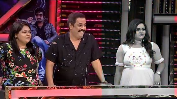 కాలకేయకు భార్య ఉంటే అది రోహిణే .. బిగ్‌బాస్ ఫేమ్ సెలబ్రిటీపై సెటైర్లు.. ఆటాడుకొన్న యాంకర్ సుమ 