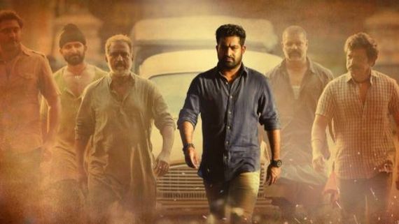  జనతా గ్యారేజ్ బాలీవుడ్ రీమేక్.. స్టార్ హీరోకు అడ్వాన్స్ ఇచ్చిన మైత్రి మూవీ మేకర్స్?