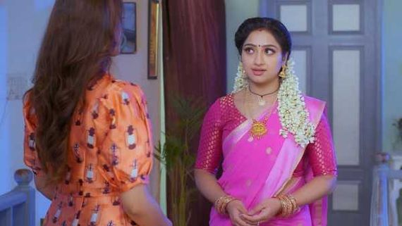  Trinayani : నయనిని గాయ పరచేందుకు జాస్మిన్ స్కెచ్.. రెడ్ విత్ బ్లడ్ అంటూ టెన్షన్ టెన్షన్!