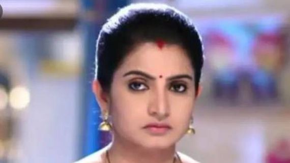 Vadinamma Serial July 15th Episode: పెళ్ళికి అంతా సిద్దం.. సీత స్కెచ్ మీద ఆసక్తి.. కాఫీ ఒలకబోసి మరీ!