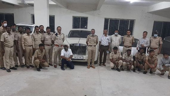 సల్మాన్‌ఖాన్ డ్రైవింగ్‌లో అమితాబ్ కారు సీజ్.. అక్కడే అసలు ట్విస్ట్.. అసలు ఏమైందంటే?