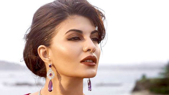 Jacqueline Fernandez ని విచారించిన ఈడీ.. మనీలాండరింగ్ కేసుతో బాలీవుడ్‌లో ప్రకంపనలు