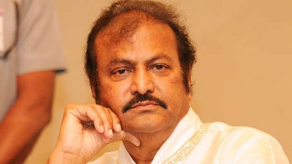 ఆ మహిళ చెప్పు వేసినపుడు పరువు ఏమైంది.. ఘాటుగా స్పందించిన మోహన్ బాబు