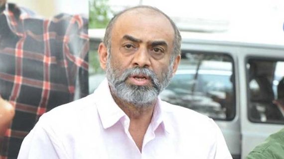 తన అఫైర్స్ గురించి ఓపెన్ అయిన సురేష్ బాబు.. ఆవిడకి ఉంటే తట్టుకోగలనా?