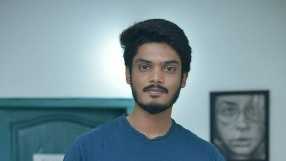 Romantic నాన్న నుంచి దూరంగా పారిపోవాలని ఉంది.. ఆ ఇద్దరు నాకు దేవుళ్లు.. ఆకాశ్ పూరి ఎమోషనల్