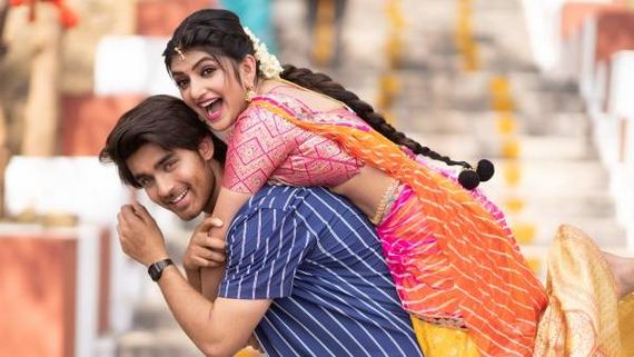  Pelli SandaD Day 1 Collection: పండగరోజు శ్రీకాంత్ తనయుడి సందడి.. నెగిటివ్ టాక్ వచ్చినా గట్టిగానే..