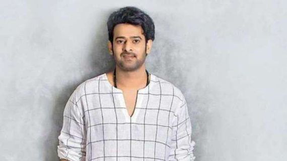  Prabhas మరో రెండు సర్‌ప్రైజ్‌లు.. ఫ్యాన్స్ ఎదురుచూస్తున్నది కూడా వాటి కోసమే!