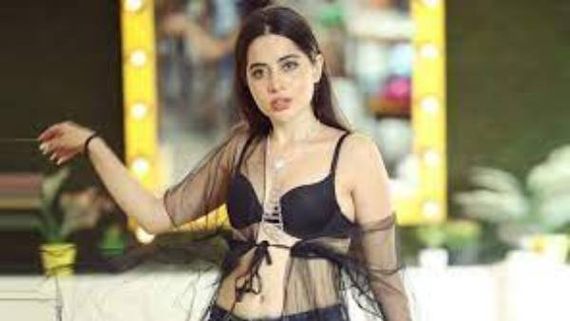 Urfi Javed : బలవంతగా బట్టలు చింపేశారు.. వద్దని వేడుకున్నా వినలేదు.. ఉర్ఫీ సంచలనం
