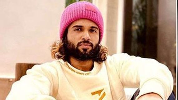 పెళ్లి గురించి ఓపెన్ అయిన విజయ్ దేవరకొండ.. నాకంటే వాడికే ముందంటూ అసక్తికర వ్యాఖ్యలు!