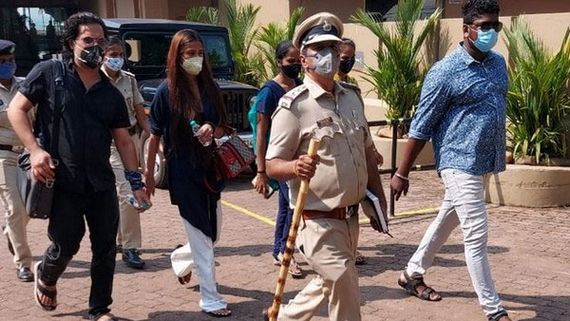 పూనం మీద దారుణంగా భర్త దాడి.. తల గోడకేసి కొట్టడంతో,  కంటికి,  ముఖానికి గాయాలు.. అసలు ఏమైందంటే?